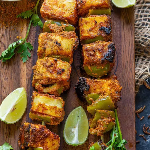 Achari Paneer Tikka