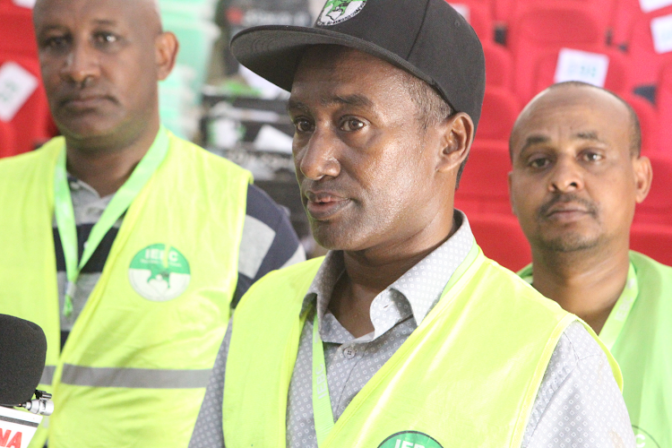 Garissa county IEBC coordinator Abdiwahid Hussein briefing the press on Wednesday on the Garissa township parliamentary by-election.