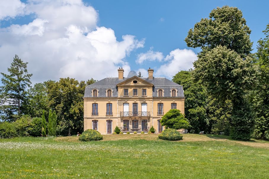 Vente château 18 pièces 678 m² à L'Etrat (42580), 1 500 000 €