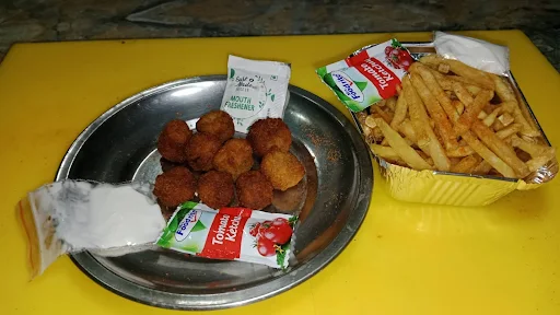 Chicken Popcorn With French Fries And Mayonnaise Dip