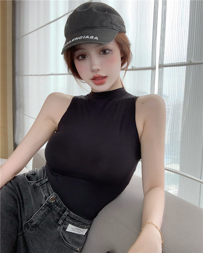 Title 7, Half High Collar Vest For Women With Sports Str...