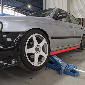 サニー B15
