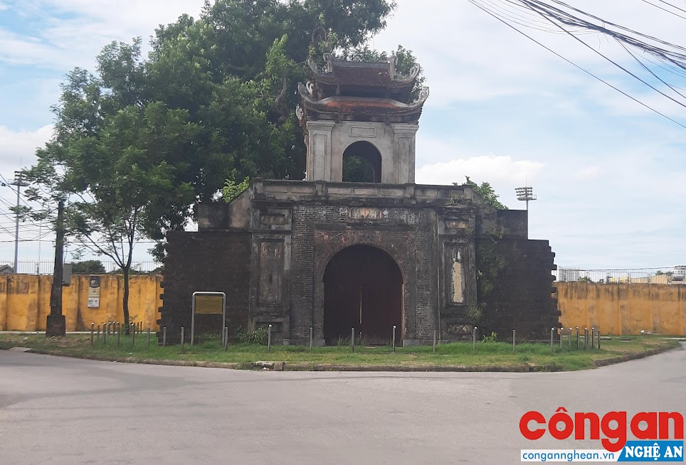 Thành cổ Vinh chưa được cắm mốc khoanh vùng bảo vệ theo quy định của Luật Di sản văn hóa