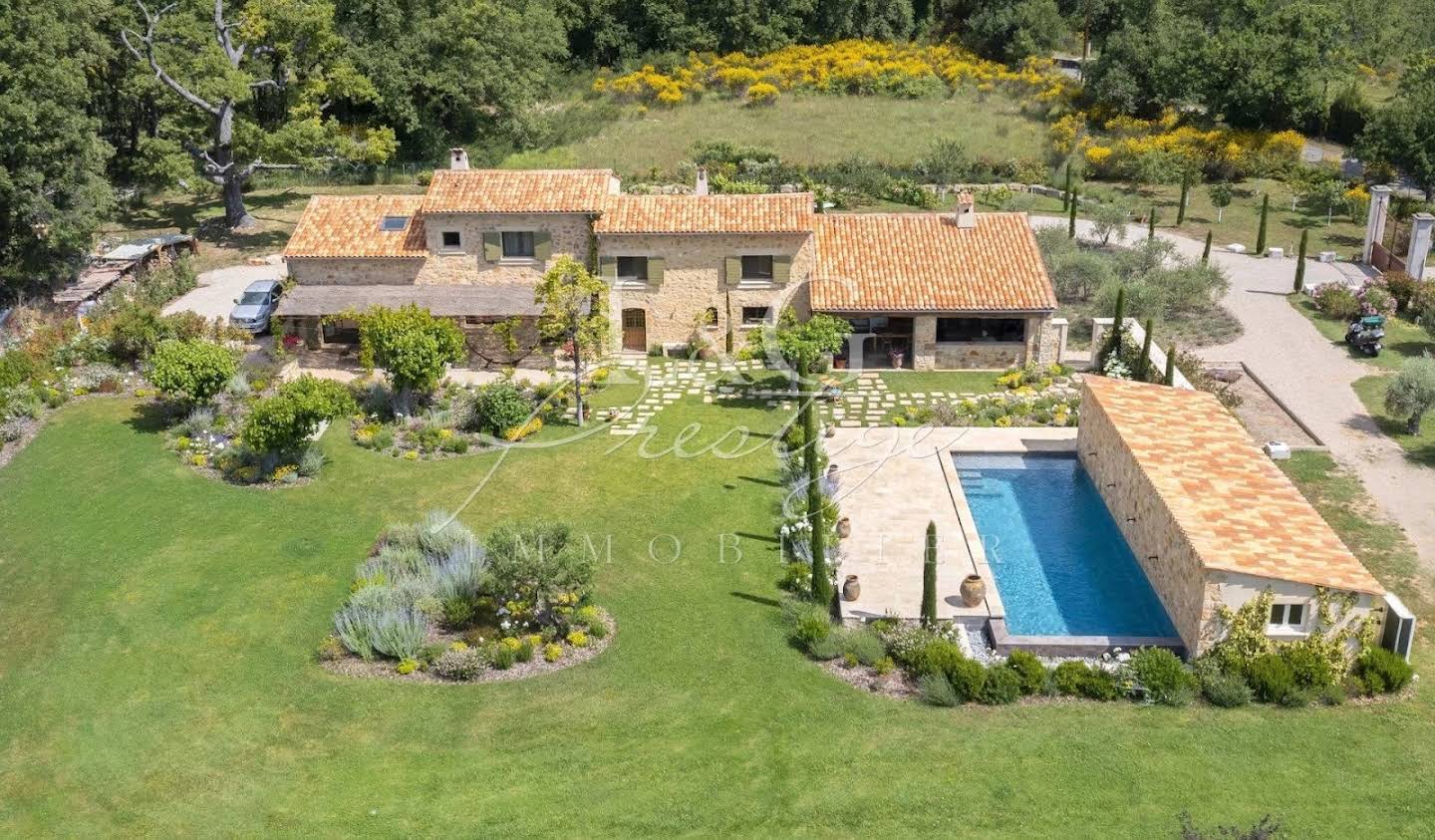 Propriété avec piscine Cannes