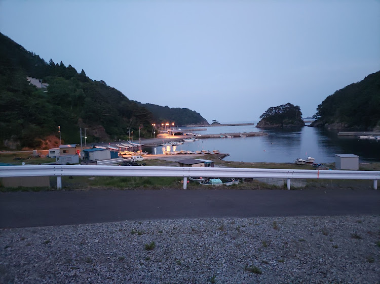ミラの旧規格はいいゾ・夕暮れの岸壁・潮風が気持ちイイ・早く直してイジって遊びたいに関するカスタム事例の投稿画像8枚目