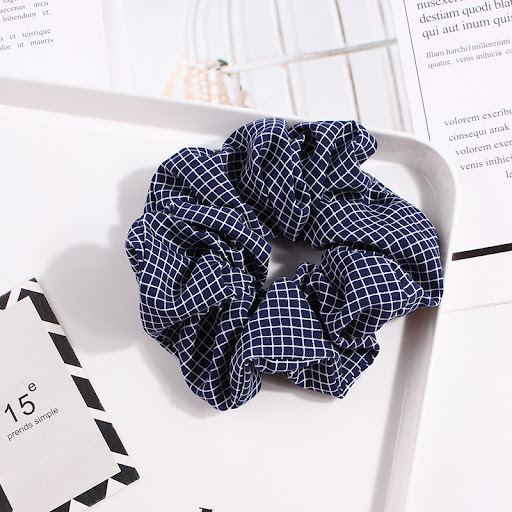 Title 11, Large intestine hair ring flower, a stylish hai...