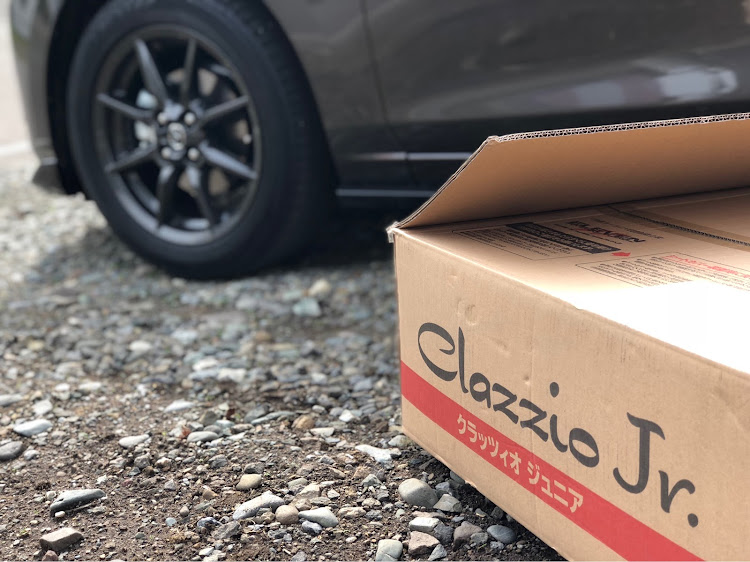 デミオのDJデミオ・Clazzio クラッツィオ ジュニア・シートカバー取付に関するカスタム事例の投稿画像1枚目