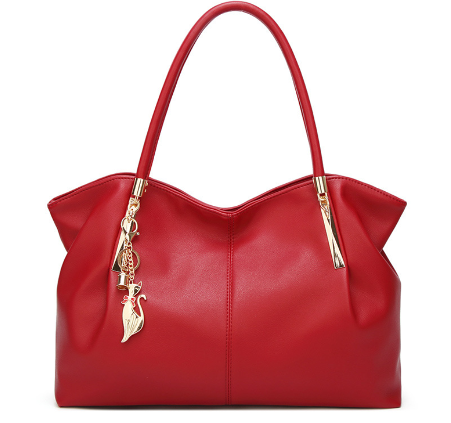 One-shoulder portable diagonal package. Lightweight and comfortable design offers versatile and stylish carrying for you
