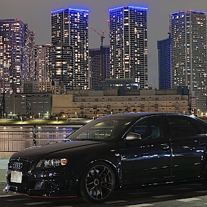 RS4 セダン