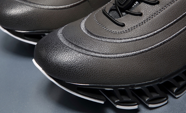 Title 15, Chaussures de course sport avec lame en cuir. C...