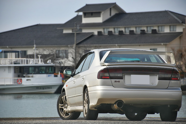 レガシィB4のPickUpCars2023・ドライブ・びわ湖・長浜港・あのベンチに関するカスタム事例の投稿画像3枚目