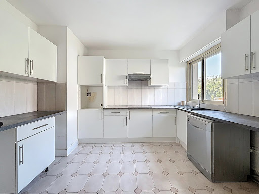 Apartment with terrace 3