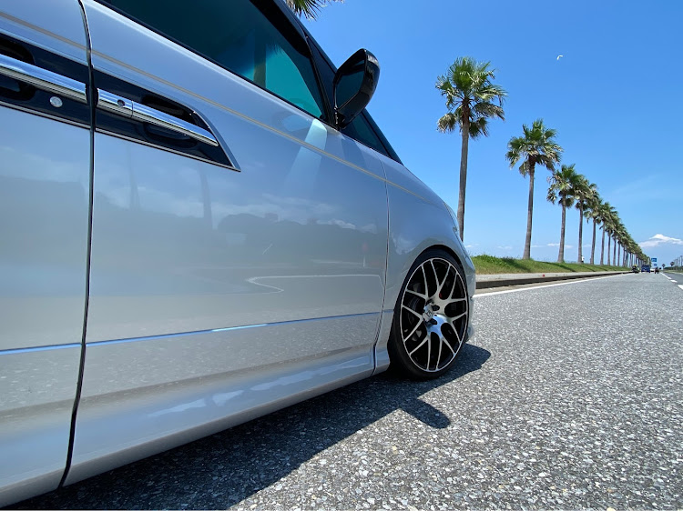 エリシオンプレステージの黄フォグ愛好会・4連休・ドライブ・千葉フォルニアに関するカスタム事例の投稿画像3枚目