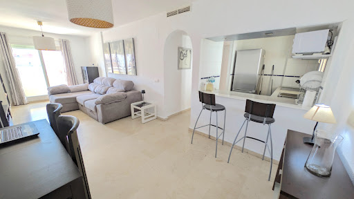 Apartment with terrace and pool 4