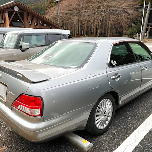 セドリック MY33