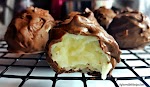 Copycat Mounds Coconut Balls! was pinched from <a href="http://myincrediblerecipes.com/mounds-coconut-copycat-chocolate-balls/" target="_blank">myincrediblerecipes.com.</a>