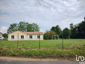 maison à Celle-Lévescault (86)