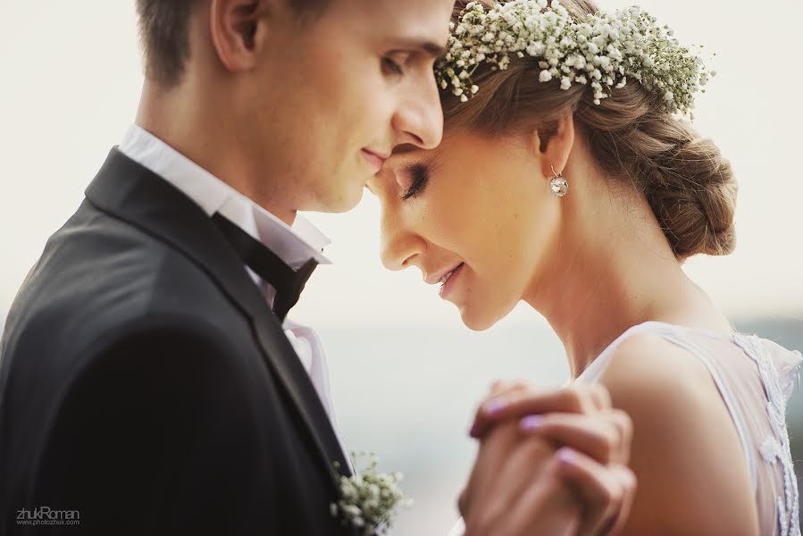 Wedding photographer Roman Zhuk (photozhuk). Photo of 12 October 2014