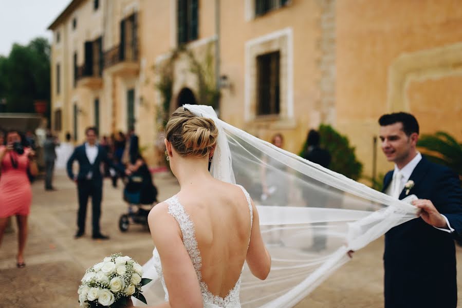 Wedding photographer Alejandro Crespi (alejandrocrespi). Photo of 19 January 2018