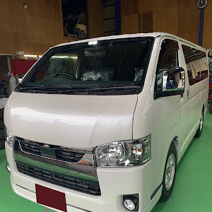 ハイエースバン TRH200V