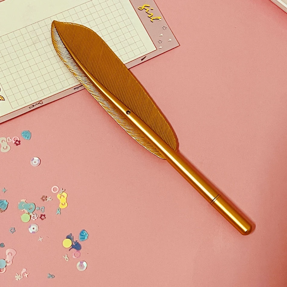 Caneta Neutra Criativa com Design de Formatura para Escrita Elegante e Celebrar Conquistas Especiais na Cerimônia de Graduação.