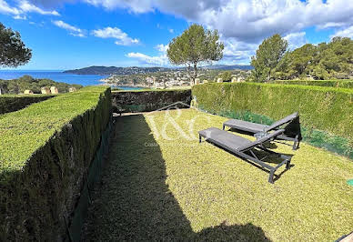 Villa avec piscine et terrasse 15