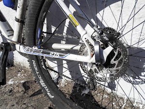 Покрышки Continental Trail King ProTection 27.5*2.4 и задний гидравлический тормоз Shimano XT M8000 на моем GT Zaskar