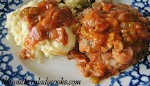 SWEET &amp; SOUR HAMBURGER STEAK AND GRAVY was pinched from <a href="http://thesouthernladycooks.com/2013/01/24/sweet-sour-hamburger-steak-and-gravy/" target="_blank">thesouthernladycooks.com.</a>