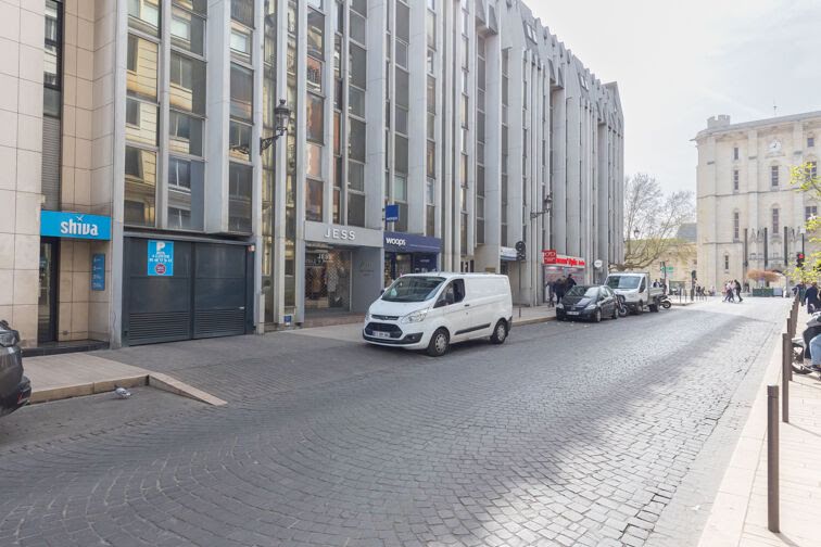 Location  parking  14 m² à Vincennes (94300), 128 €