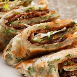 Onion Pancake with Sliced Beef 牛肉大餅