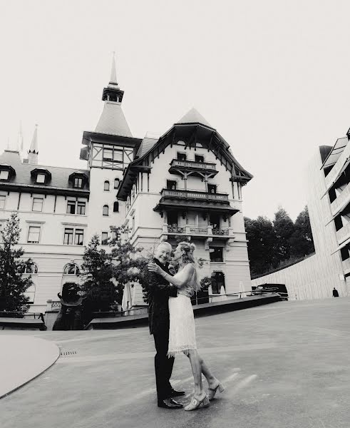 Fotógrafo de casamento Tatiana Bonvin (tanchik). Foto de 15 de novembro 2021