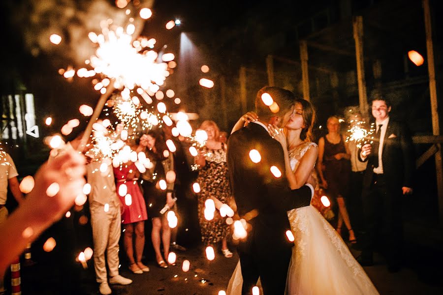 Fotografo di matrimoni Aleksandr Korobov (tomirlan). Foto del 26 luglio 2017