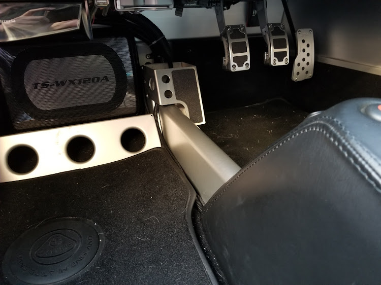 エキシージ Sの洗車納め・DIY・オーディオノイズとの戦い・低級音もやっつけるに関するカスタム事例の投稿画像16枚目
