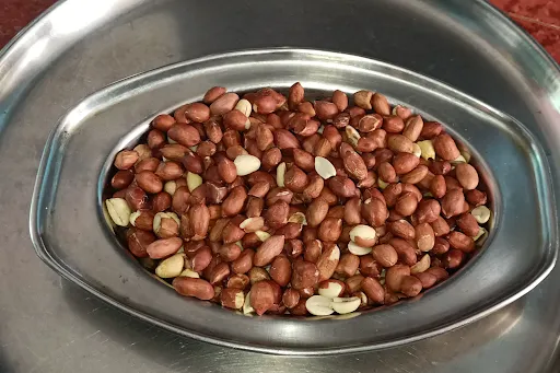 Bhijalele Shengdana Roasted Nuts