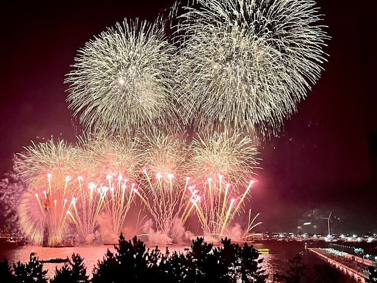 アルファードの花火大会・みなとみらいスマートフェスティバル2022・グランドオリエンタルみなとみらいに関するカスタム事例の投稿画像5枚目