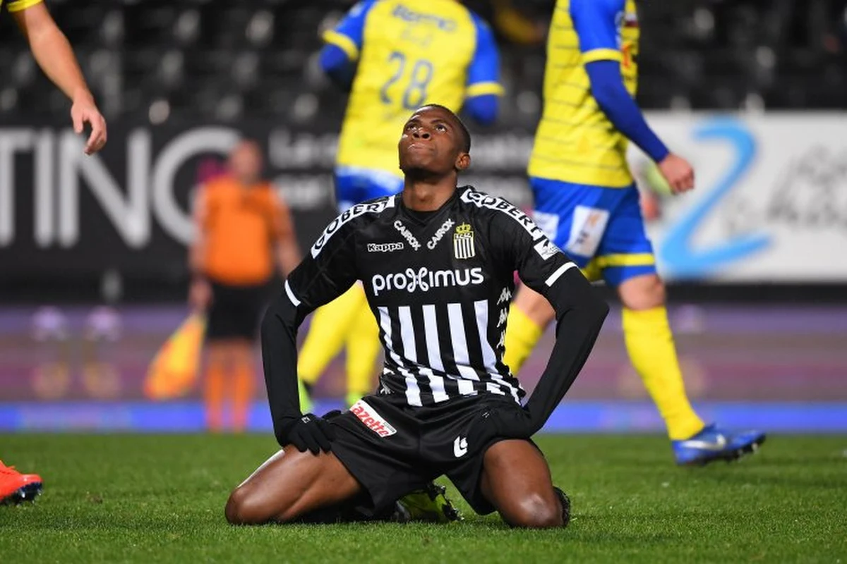 Victor Osimhen reste à Charleroi cet hiver, mais va rapporter un énorme montant l'été prochain