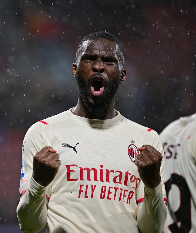 AC Milan's Fikayo Tomori celebrates