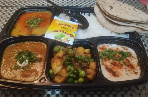 Deluxe Thali