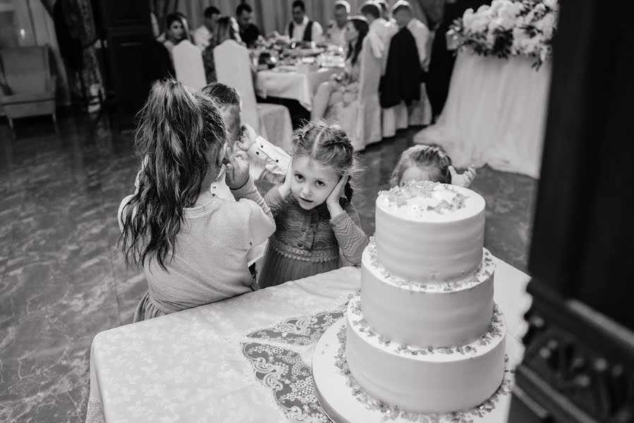 Fotógrafo de casamento Sergey Kaba (kabasochi). Foto de 10 de novembro 2019