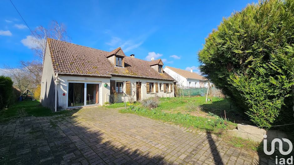 Vente maison 7 pièces 146 m² à Lorrez-le-Bocage-Préaux (77710), 189 000 €