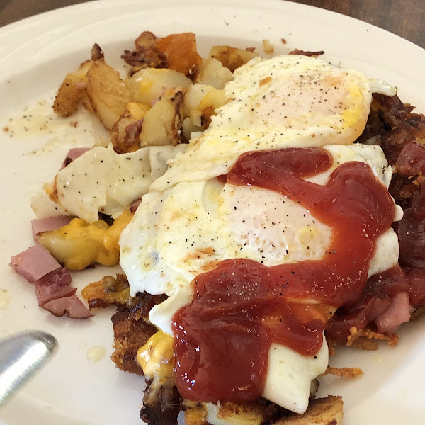 1 meat skillet over easy at Tabberts