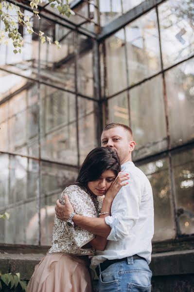 Fotógrafo de casamento Olesya Dzyadevich (olesyadzyadevich). Foto de 25 de setembro 2018