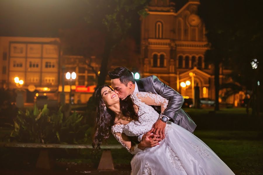 Fotografo di matrimoni Vagner Guarezi (vagnerguarezi). Foto del 11 maggio 2020