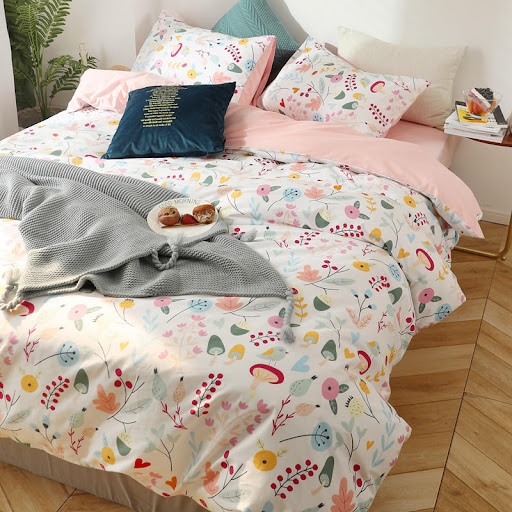 Title 3, Four-piece bed linen set for a restful sleep ex...