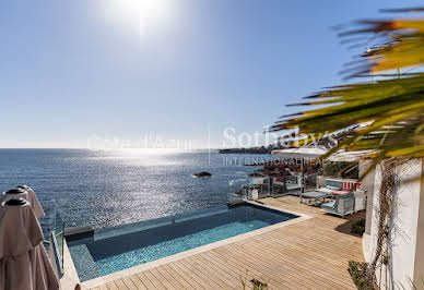 Villa avec piscine en bord de mer 12