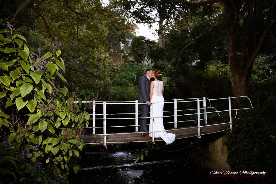 Fotografo di matrimoni Charl Bence (charlbence). Foto del 29 luglio 2021