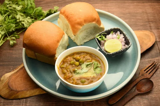 Pav Bhaji (2 Pcs Pav)