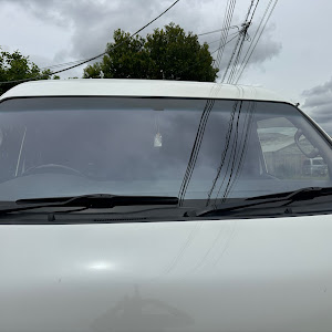 ハイエースバン KDH211K