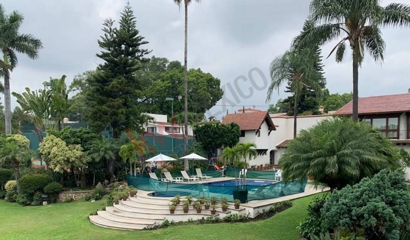 House with pool and terrace Cuernavaca