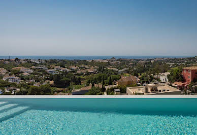 Villa avec piscine et jardin 5